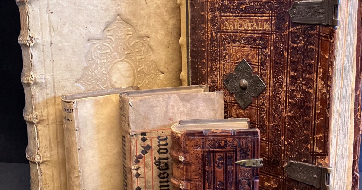 Summerschool: Identifying and Understanding Different Types of Bookbindings
